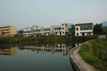 湖北省保康县歇马镇和重庆市北碚区歇马镇,两镇虽不在一个地方,但历史