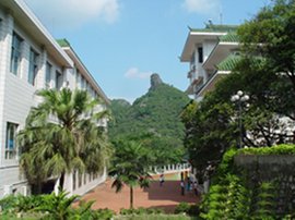 桂林市宝贤中学吧