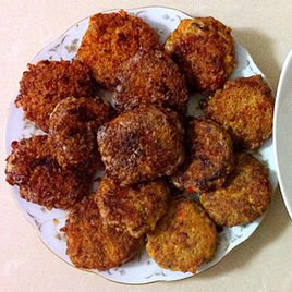 葱香汤藕猪肉饼