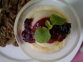 蓝莓酱马铃薯玉米沙拉