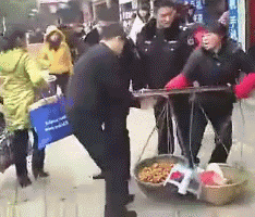 坐地铁撞衫了:要不要搭个讪呢? - 宁静致远 - 至卓飞高 坐地铁撞衫了:要不要搭个讪呢? - 一统江山 - 一统江山的博客