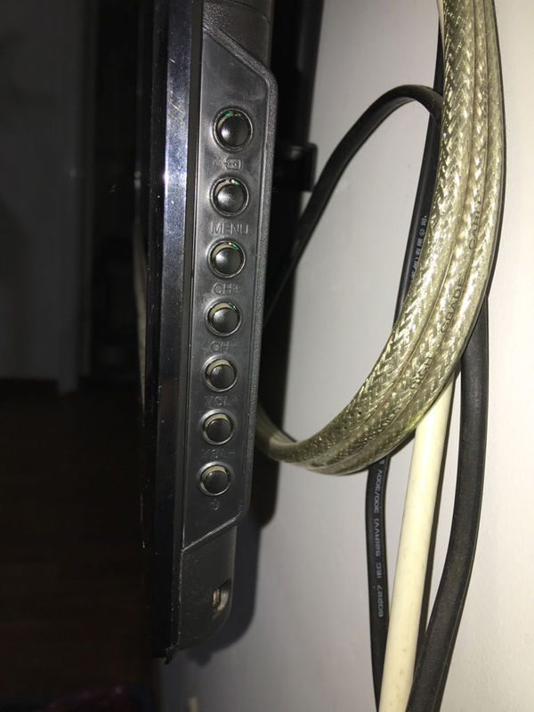 TCL液晶电视遥控器坏了,现在想打开U盘里的视